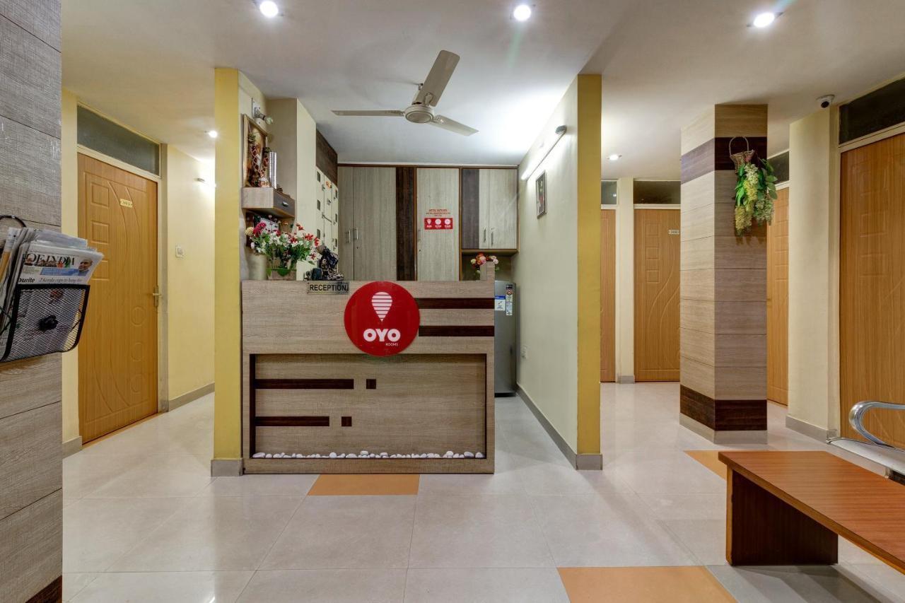 Oyo Hotel Satguru Джамшедпур Екстер'єр фото