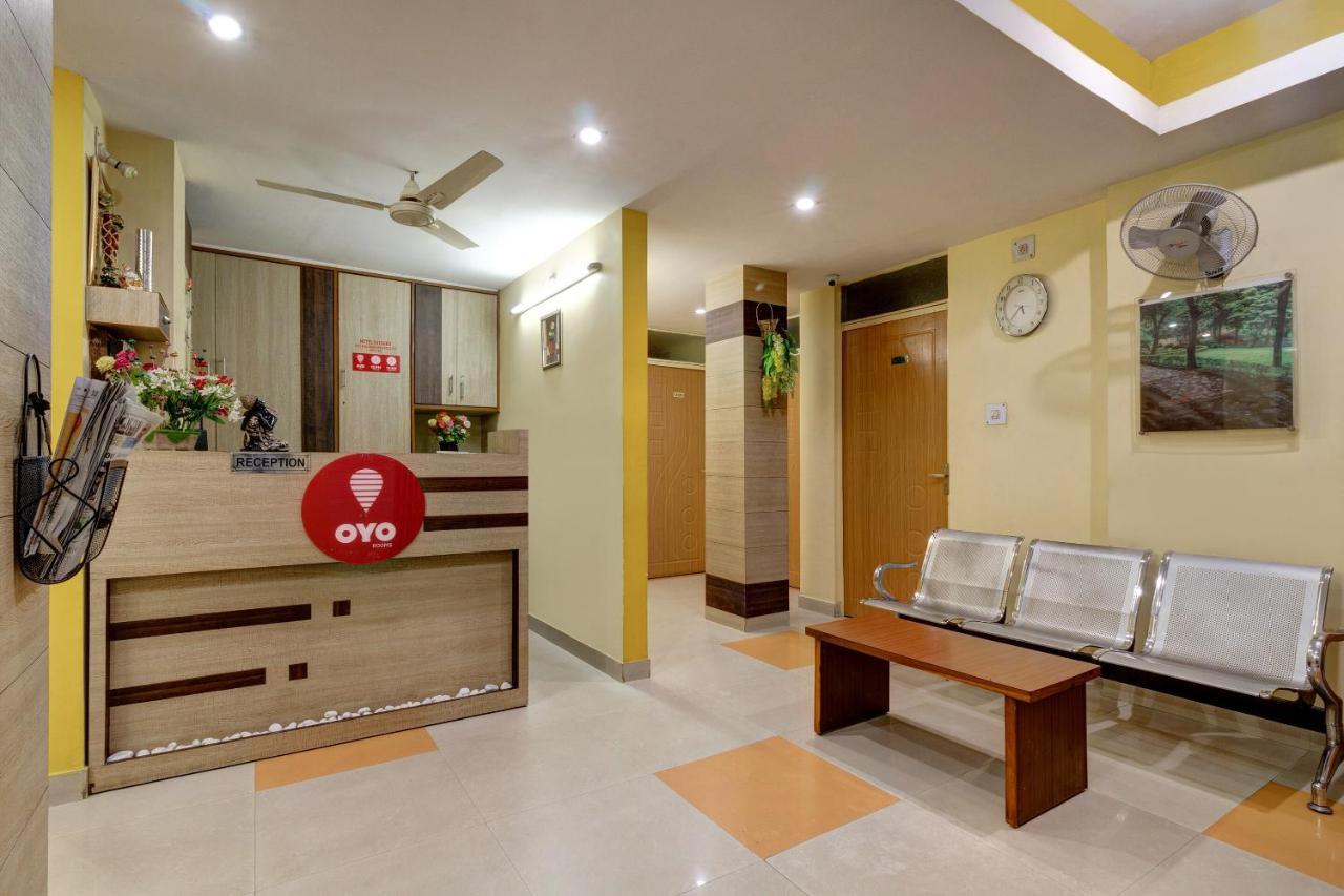 Oyo Hotel Satguru Джамшедпур Екстер'єр фото